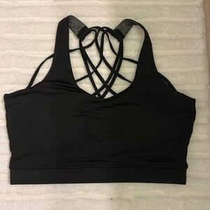 Elegant Black Strappy Sports Bra